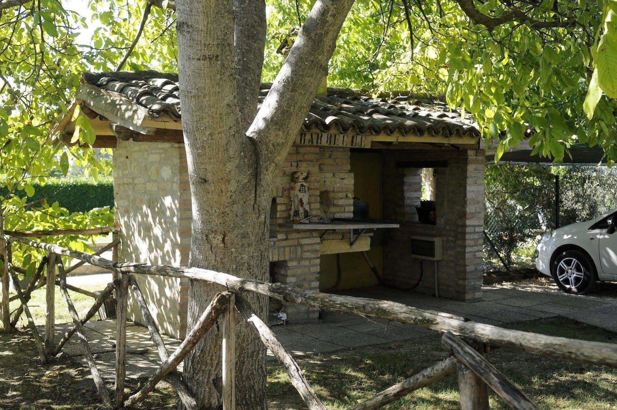 Agriturismo La Mora Assisi Ngoại thất bức ảnh