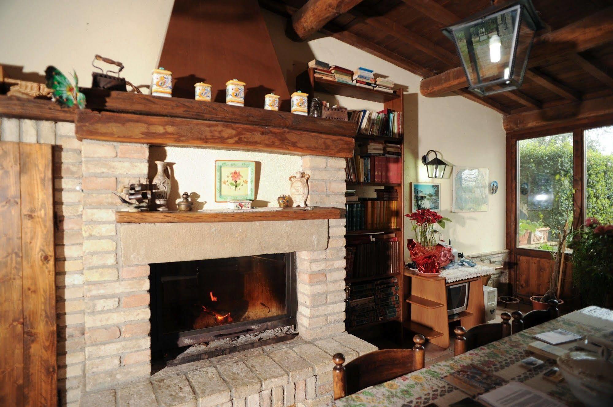 Agriturismo La Mora Assisi Ngoại thất bức ảnh
