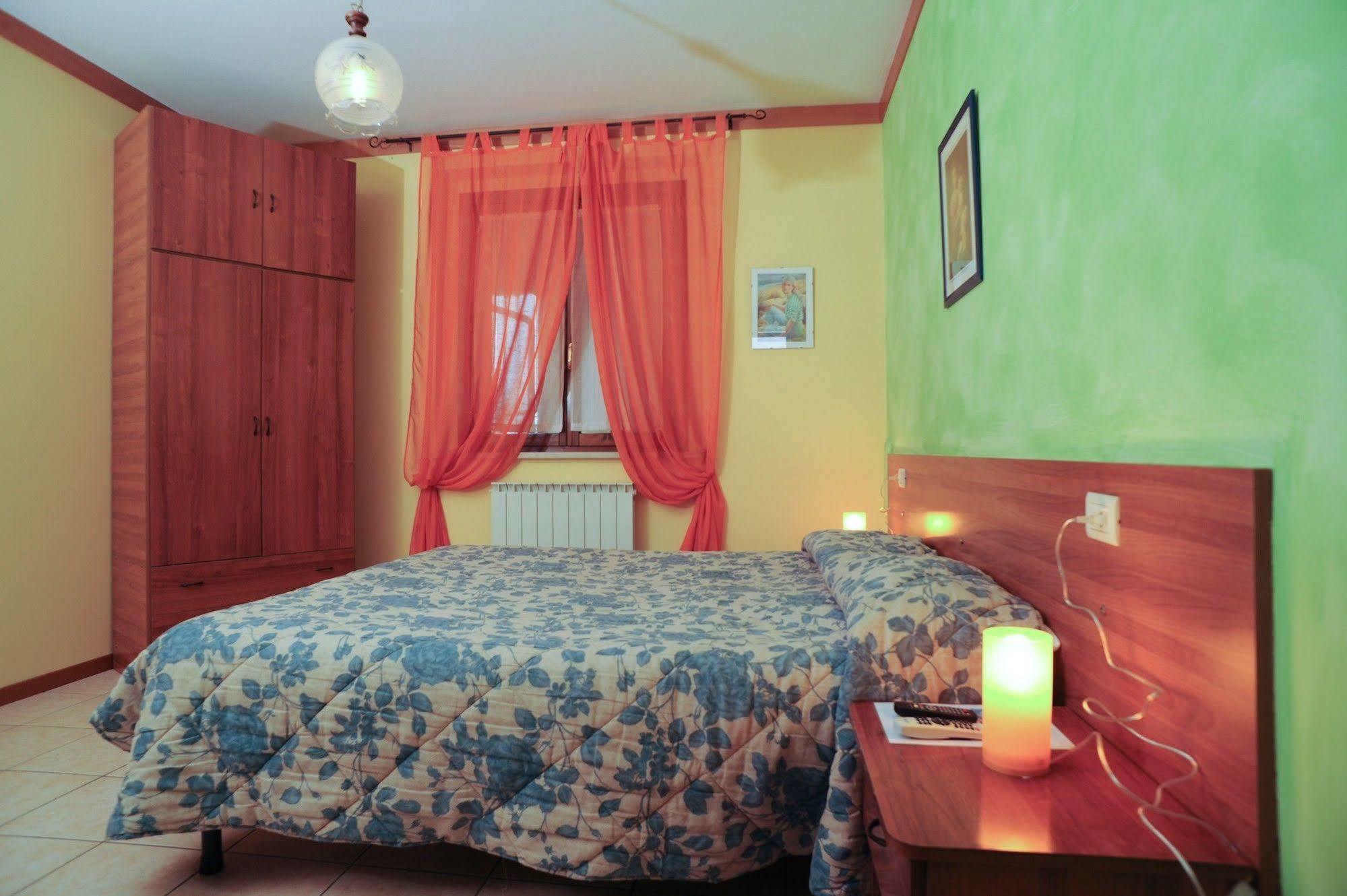 Agriturismo La Mora Assisi Ngoại thất bức ảnh