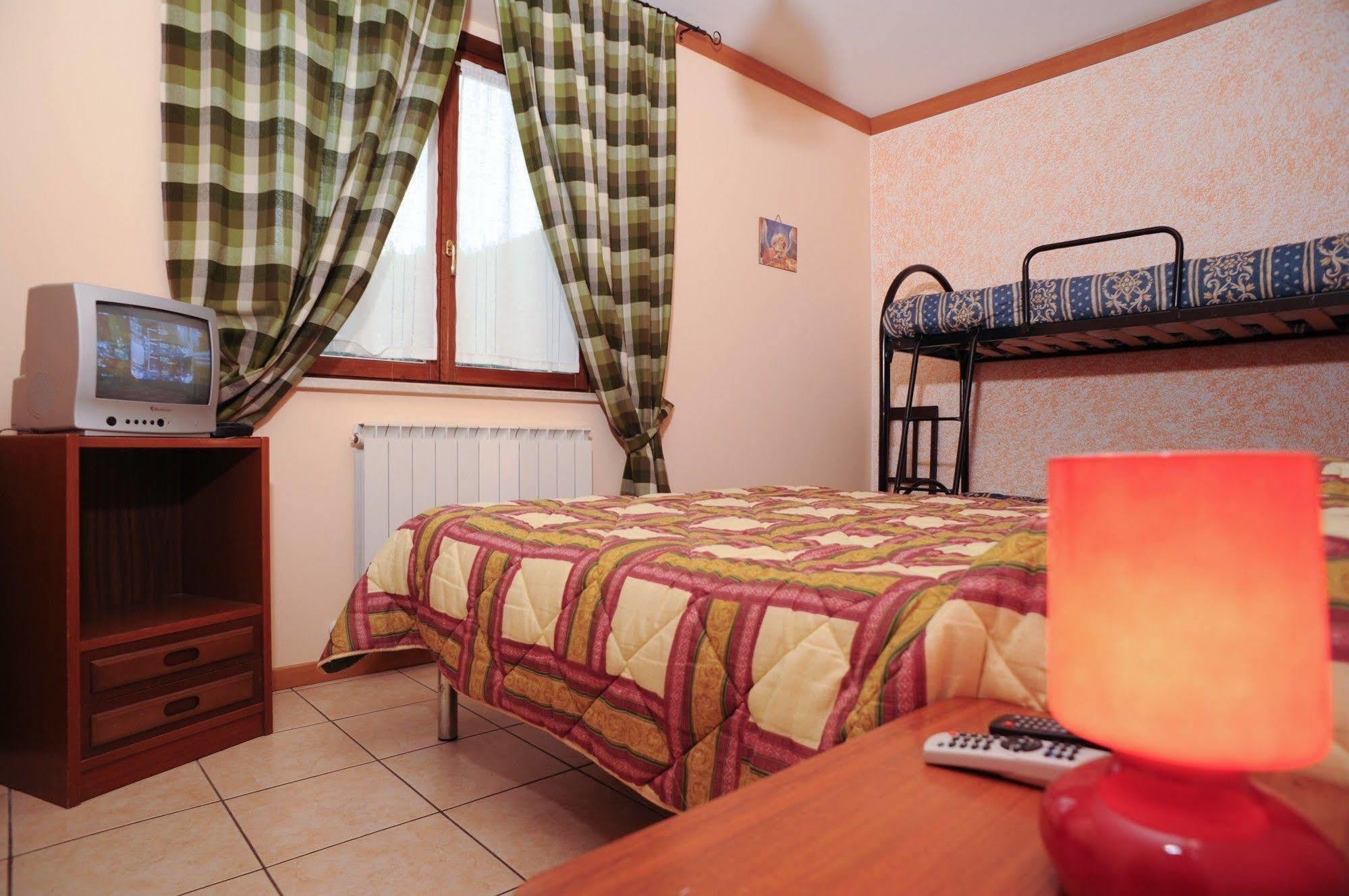 Agriturismo La Mora Assisi Ngoại thất bức ảnh